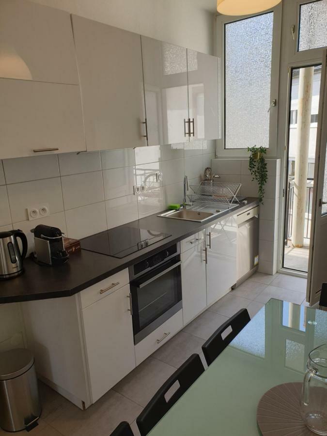 Centre Le 85, Superbe F5, 125m2, 5 Pièces Appartement